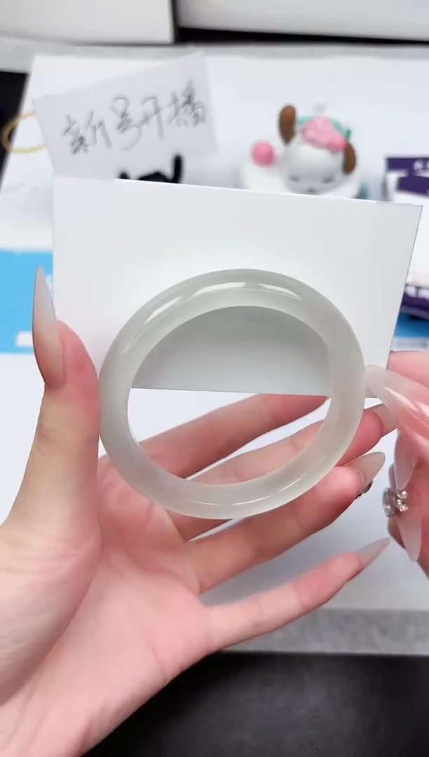 石英质玉手镯未镶嵌395-57.2