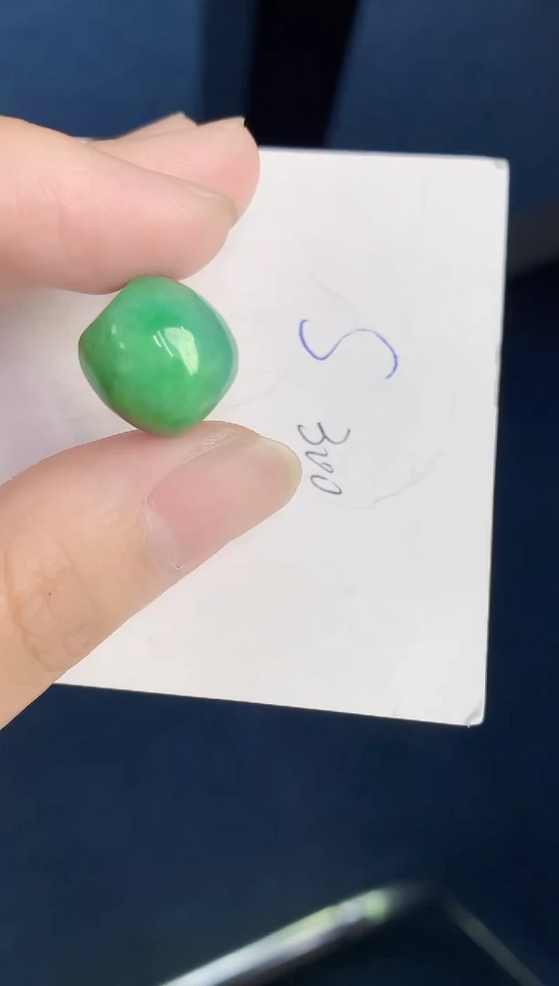 颈饰未镶嵌翡翠天然翡翠缅甸A货