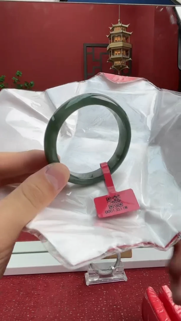 未镶嵌手镯翡翠翡翠手镯7