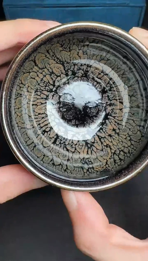 茶盏肖艳水墨牡丹186