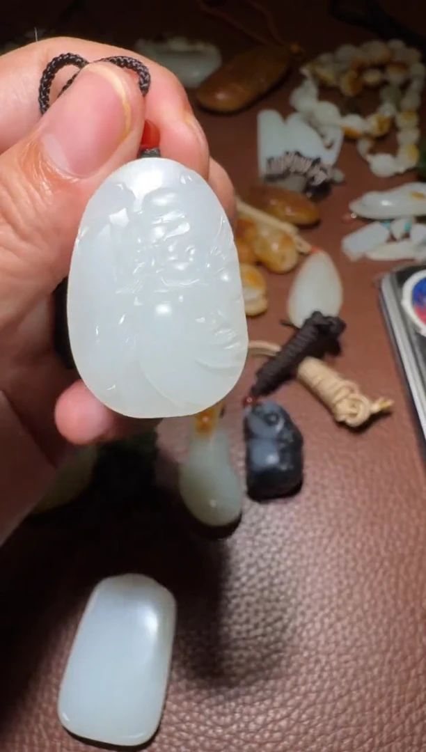 未镶嵌和田玉挂件和田玉