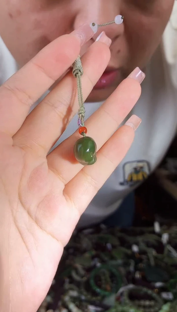 和田玉未镶嵌颈饰拍一发一