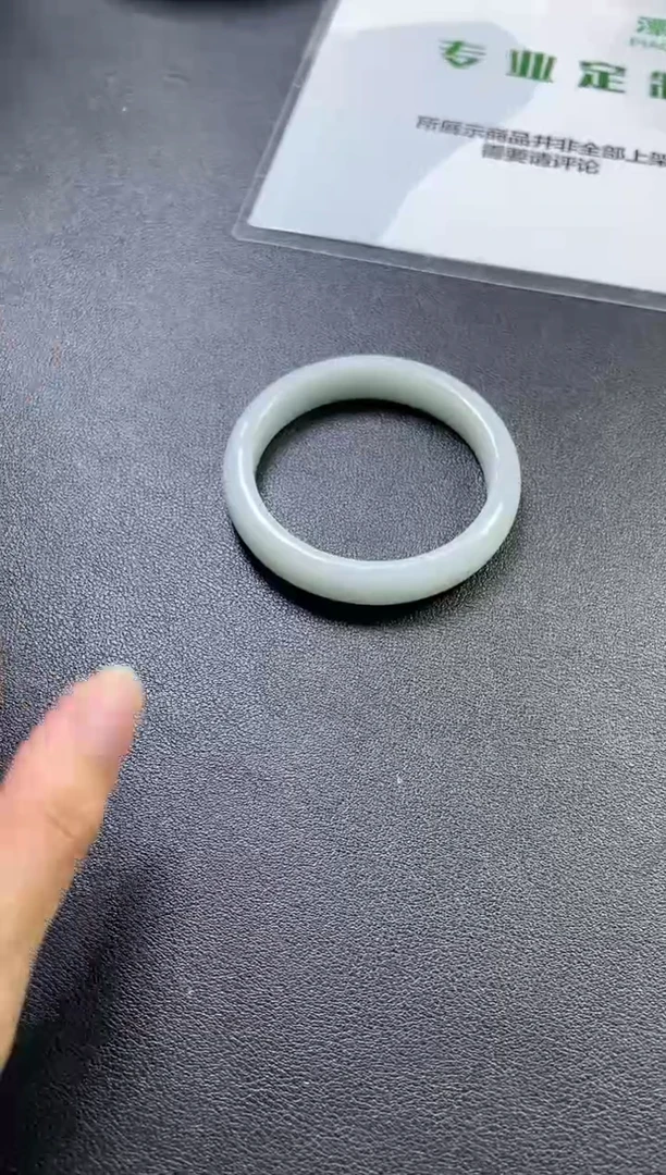 未镶嵌手镯定制翡翠手镯