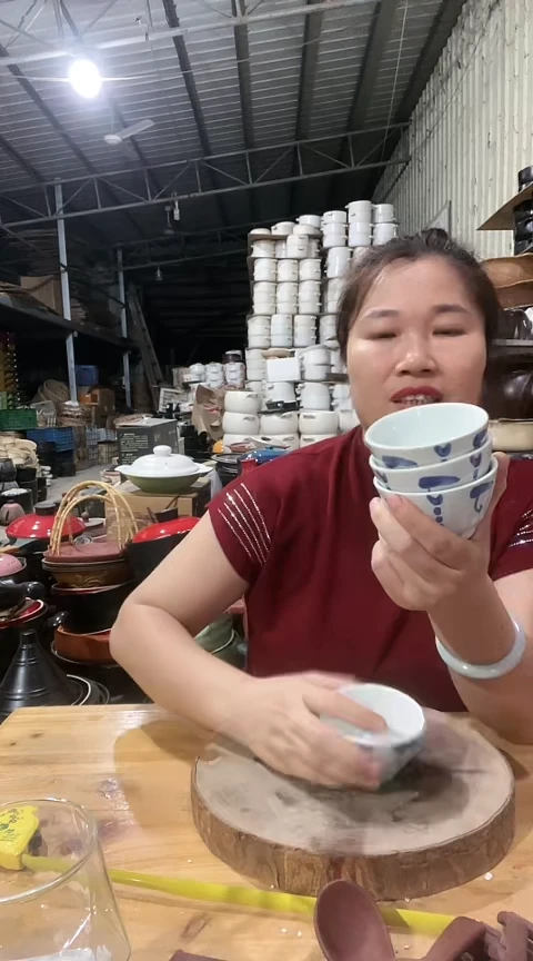 瑕疵蓝花小杯子四个