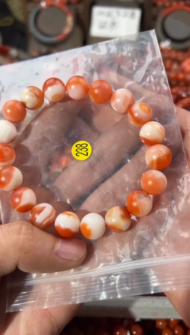 未镶嵌手镯南红玛瑙1