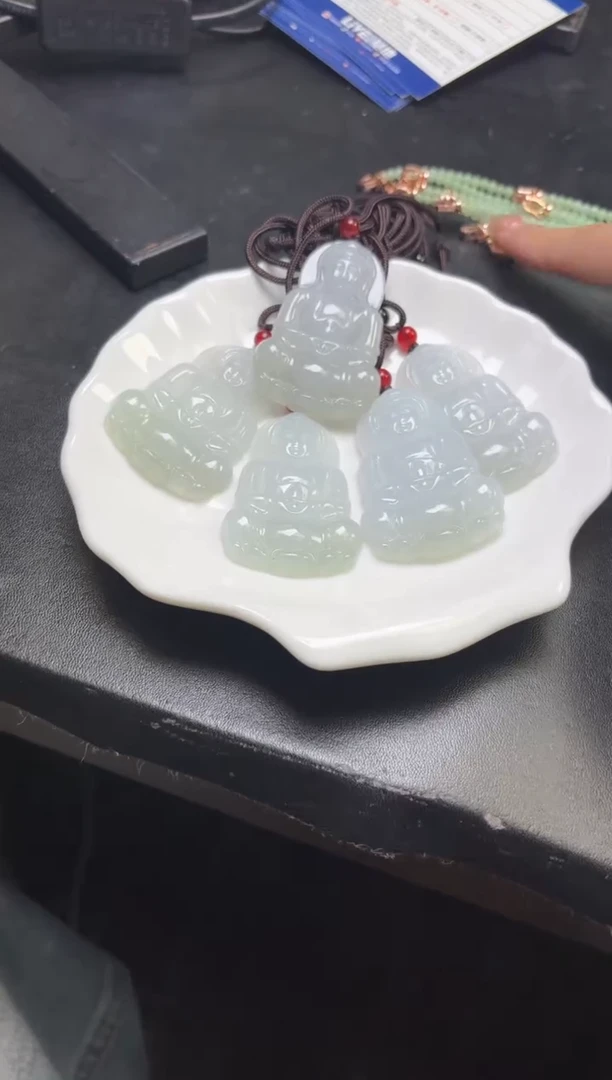 未镶嵌挂件翡翠多样性发一件R703171