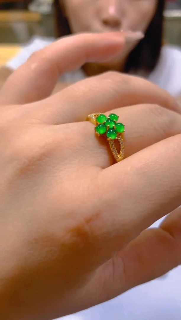 未镶嵌戒指翡翠多样性发一