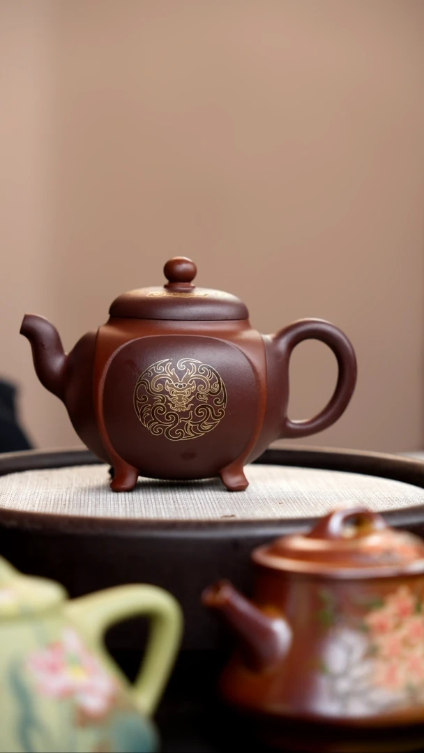 茶壶紫砂无*！紫泥双色四足鼎盛卡金丝