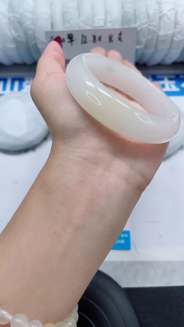 未镶嵌手镯石英质玉223-52/53