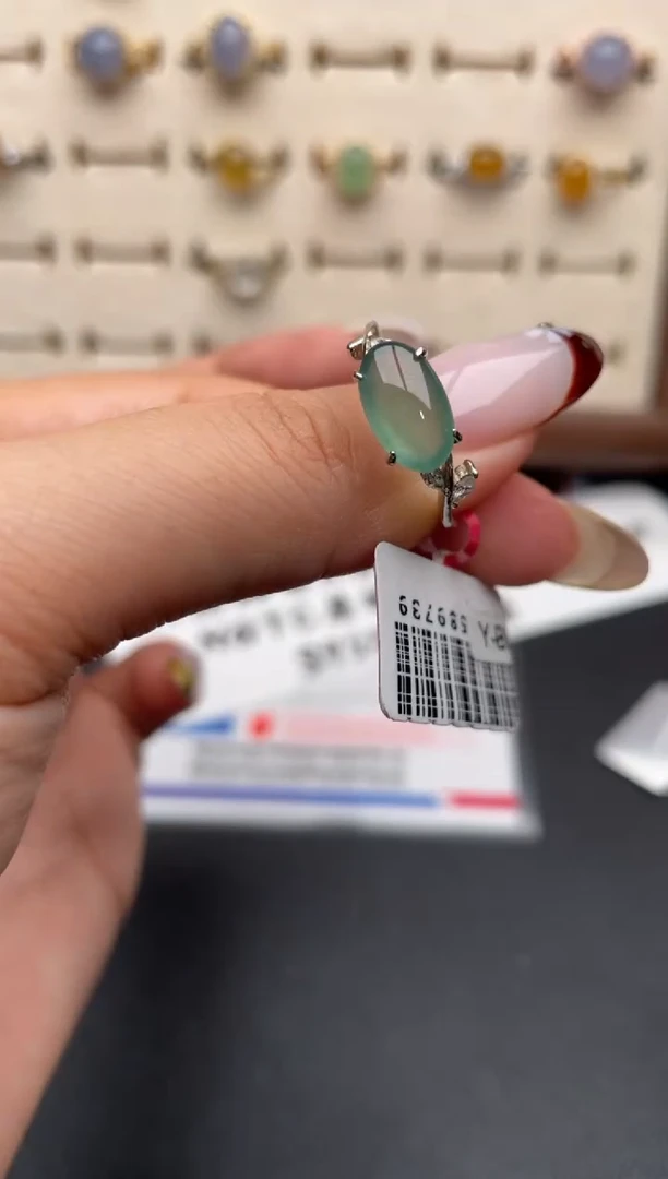 银S925镶嵌戒指翡翠一物一证一礼盒