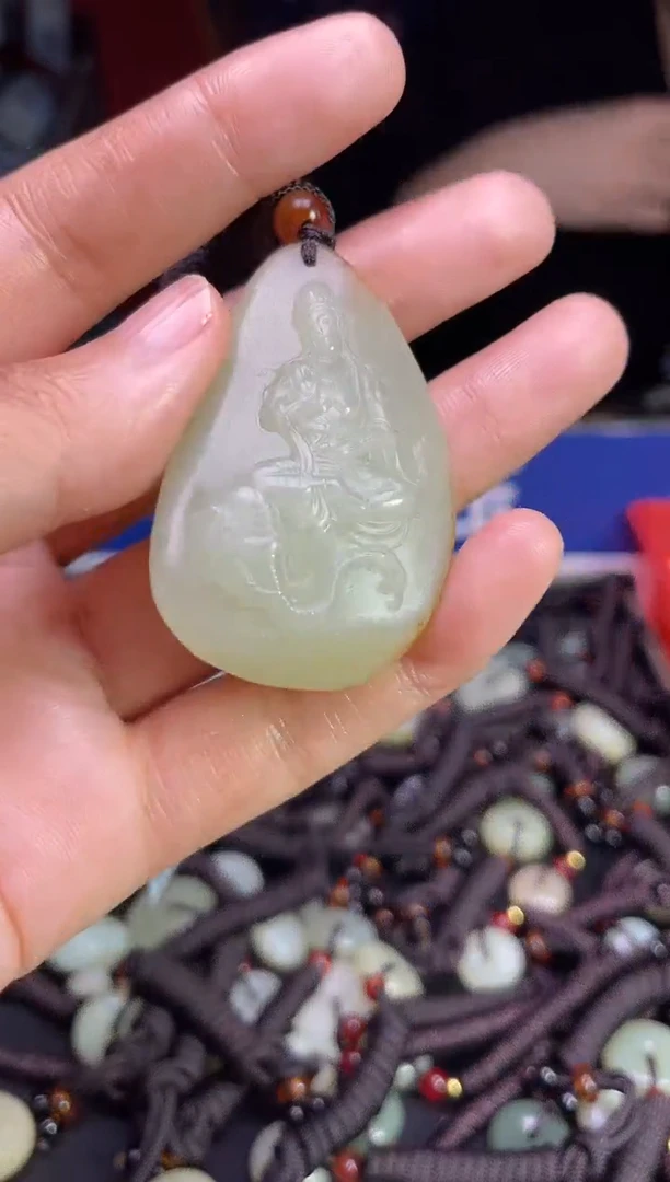 未镶嵌和田玉挂件1