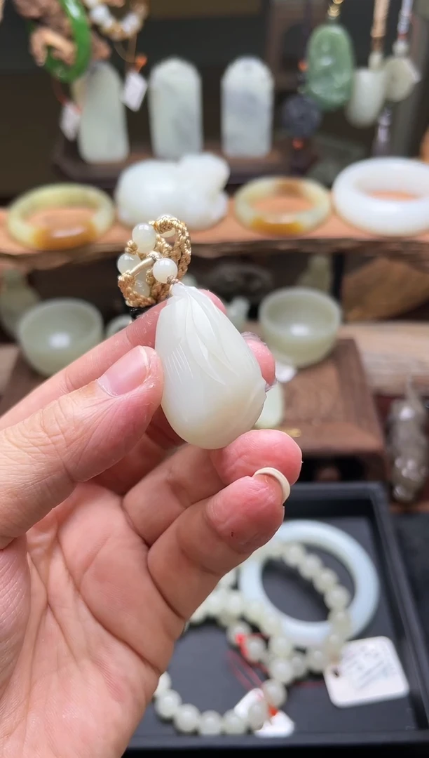 【闪购商品】和田玉吊坠未镶嵌新疆米达料胖竹节9006369