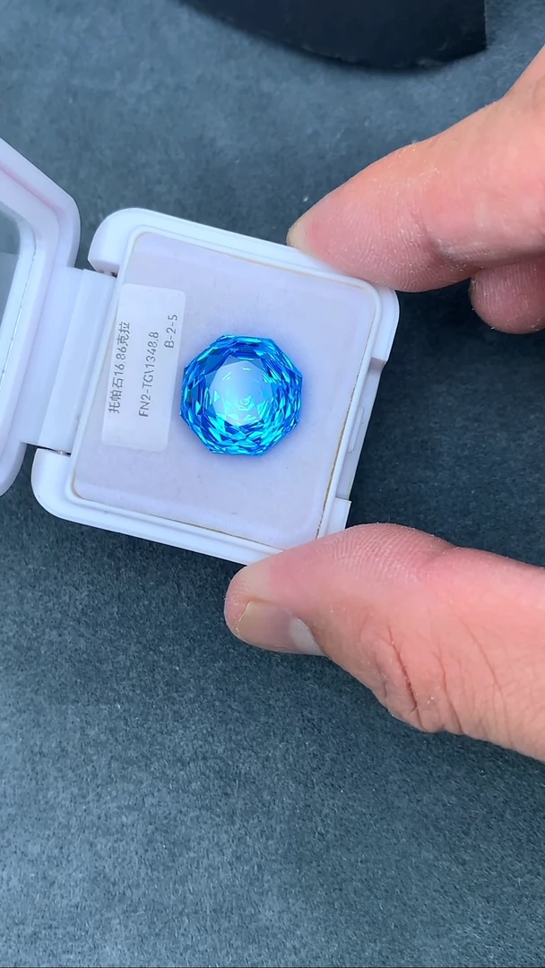 托帕石裸石16.86克拉