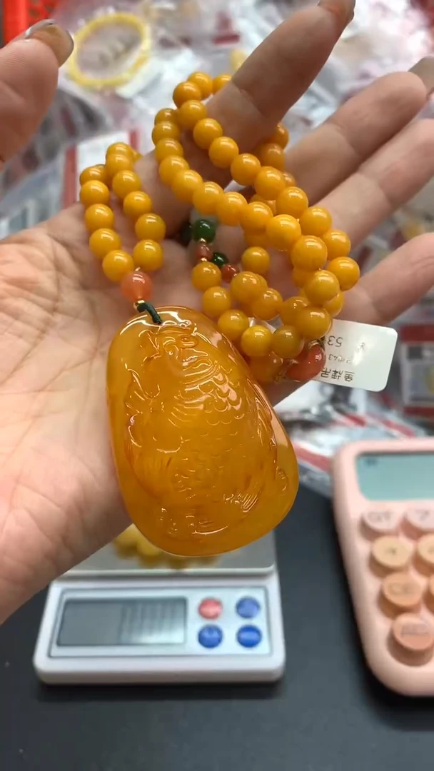 未镶嵌琥珀珠宝奇石2880