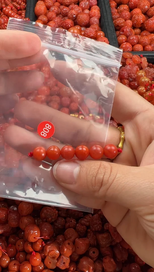 【闪购商品】南红玛瑙颈饰未镶嵌1