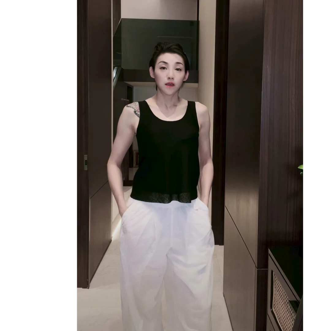 全压胶爱某慕代工 加长版 双色镂空花纹背心 BX0221