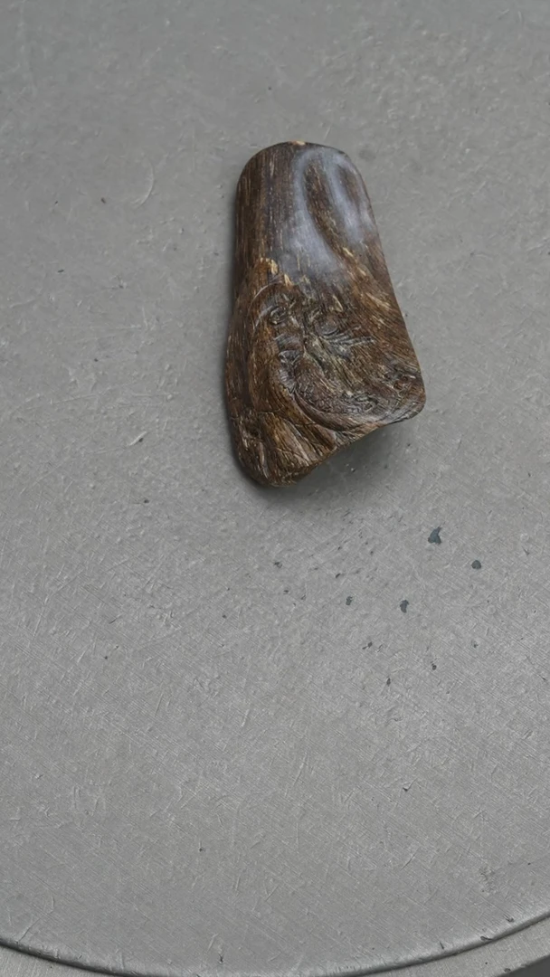 【闪购商品】沉香吊坠沉水惠安沉香雕刻挂件5.9克