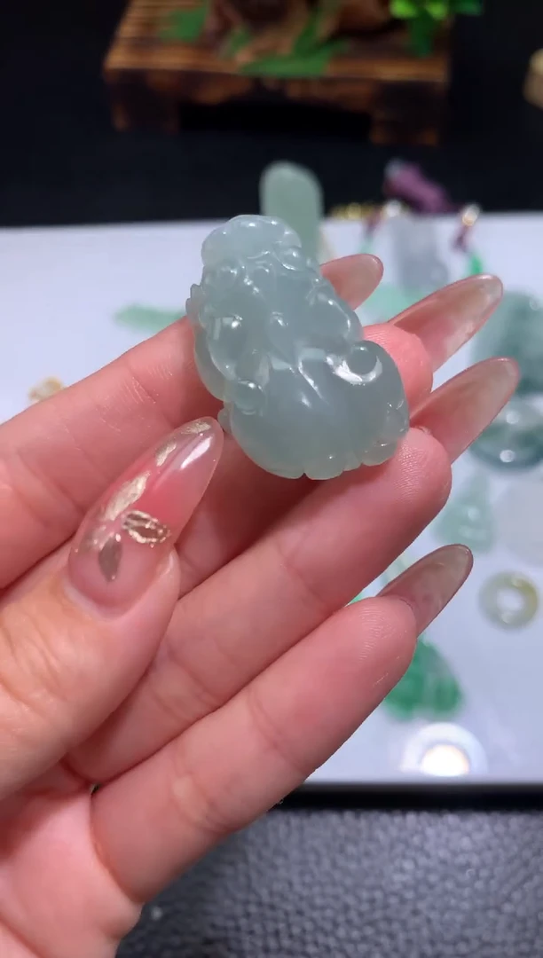 【闪购商品】定制翡翠未镶嵌貔貅