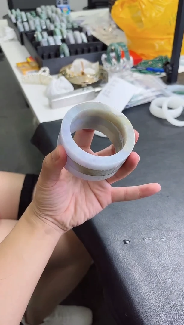 定制翡翠手镯未镶嵌天****?手镯【多样性发货一件】