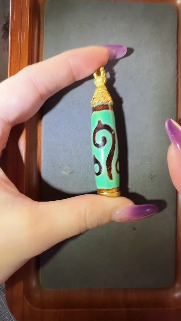 18K金镶嵌吊坠玛瑙/玉髓1****?吊坠