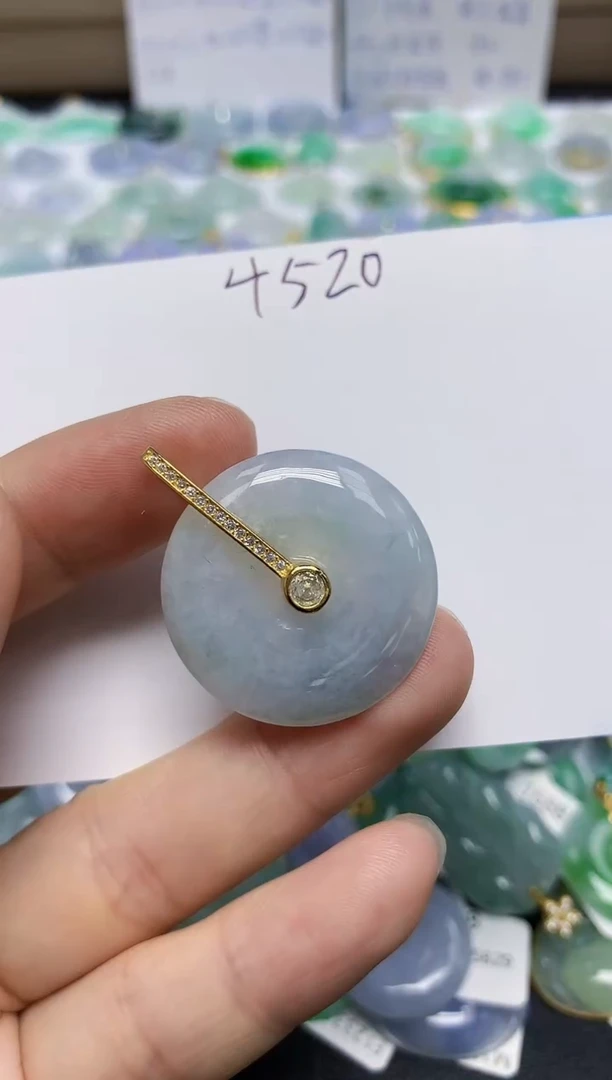 翡翠未镶嵌颈饰天然缅甸翡翠A货