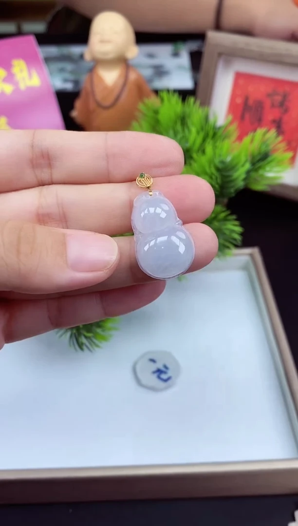 吊坠(不含链)18K金镶嵌翡翠葫芦多样性发其一@@CMT1593-1