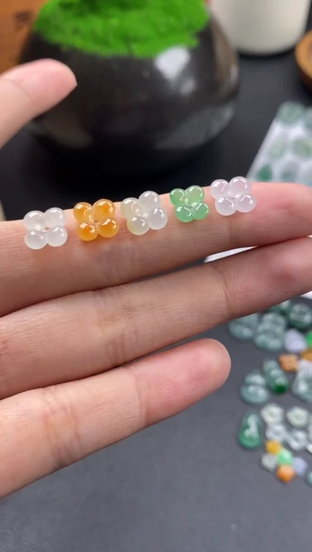 颈饰未镶嵌翡翠翡翠冰种花花