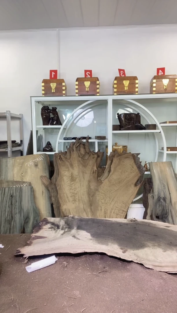 不***路金丝楠木原料木材