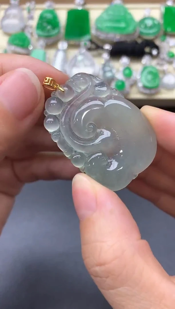 颈饰18K金镶嵌翡翠73-中国好珍宝