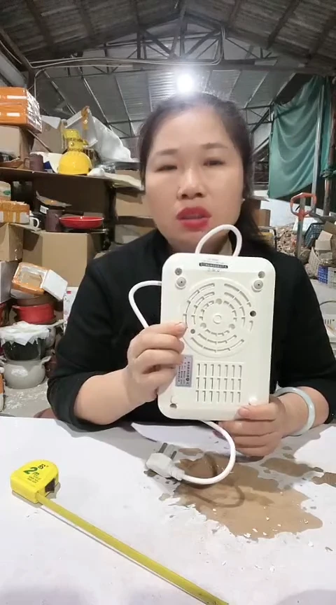 陶白色炉子一个。。