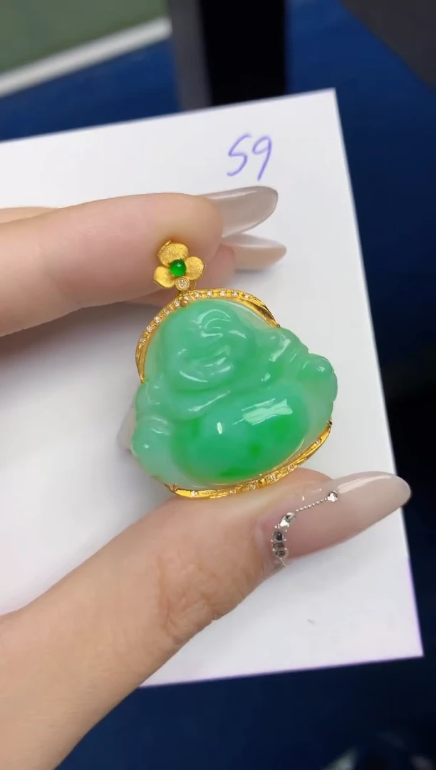 翡翠18K金镶嵌颈饰天然缅甸翡翠A货