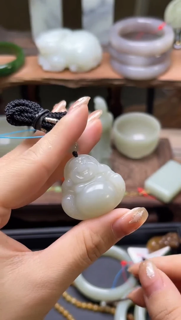 【闪购商品】和田玉吊坠未镶嵌且末青白 佛公9008092