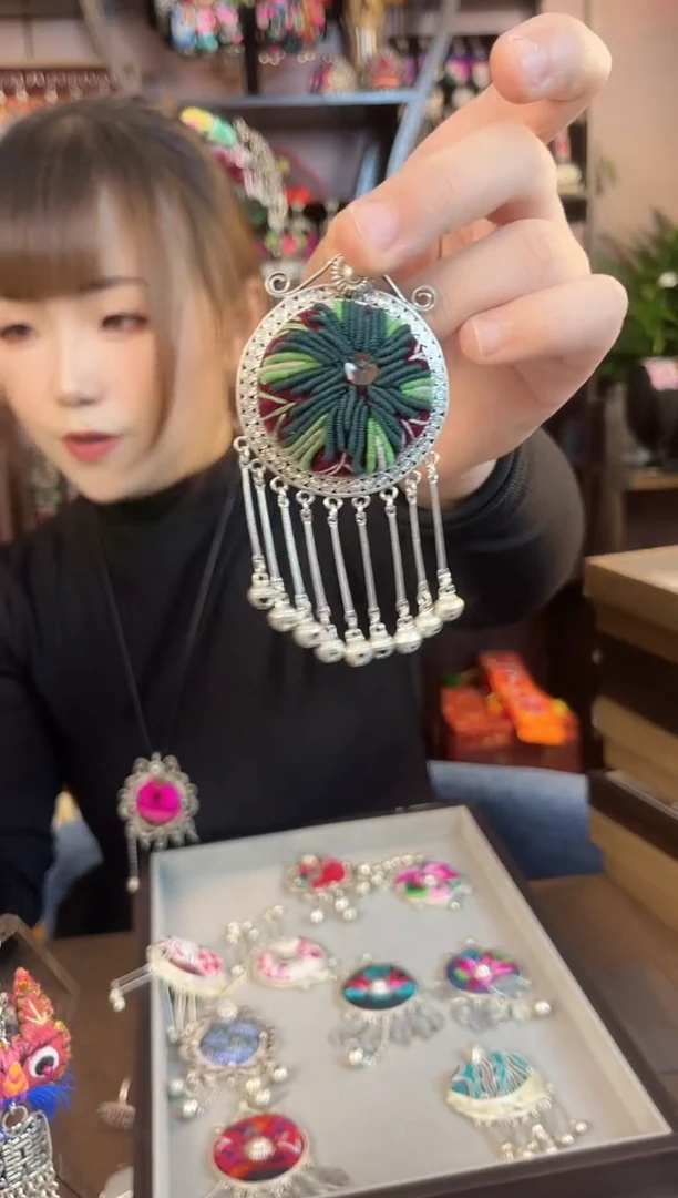 织绣 民族风手工非遗老绣饰品304