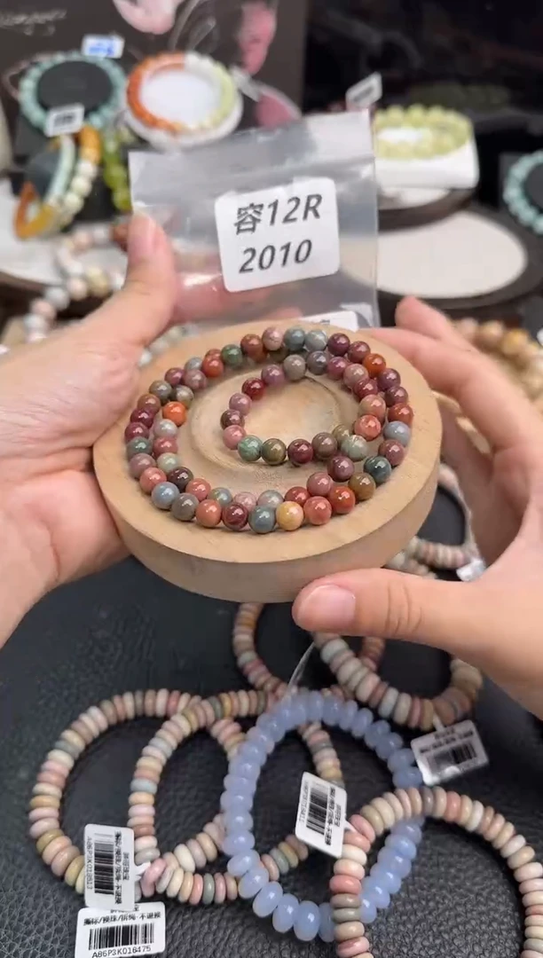 未镶嵌手链石英质玉s****y12R2010