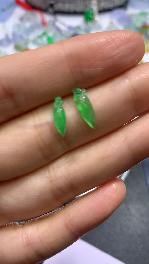 未镶嵌定制翡翠未镶嵌 定制翡翠