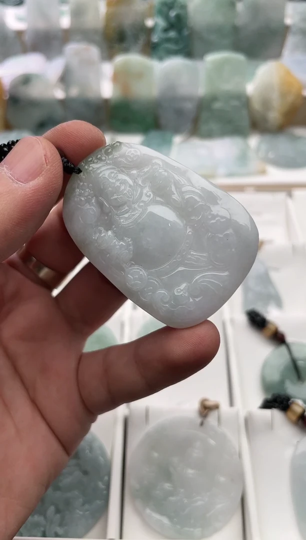 【闪购商品】翡翠颈饰未镶嵌..../2/23/ 52