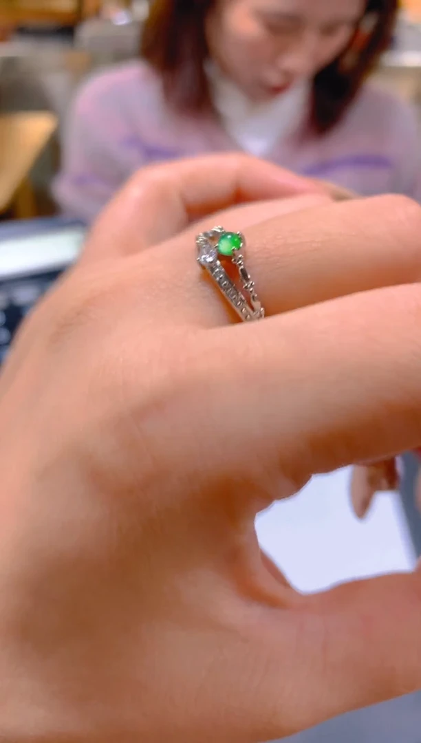 未镶嵌戒指翡翠多样性发一