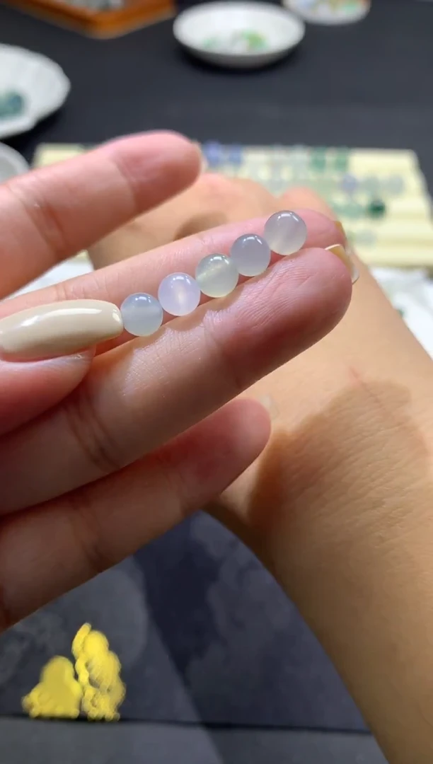 未镶嵌定制翡翠卡5.5-5.9mm