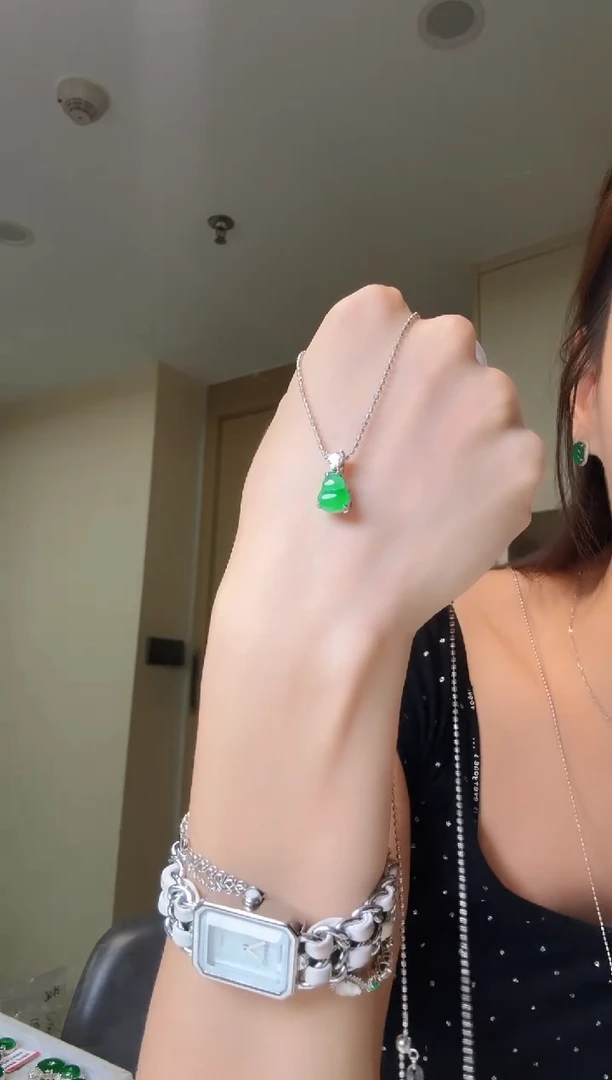 吊坠(不含链)银S925镶嵌翡翠天然翡翠吊坠