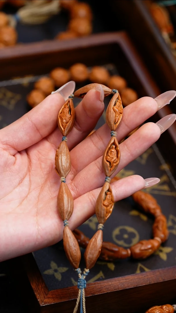 【闪购商品】橄榄核吊坠苏工橄榄核