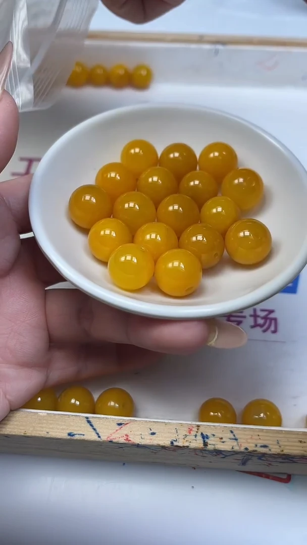 未镶嵌散珠玛瑙/玉髓B1308 鸡油黄玛瑙14mm2个8元