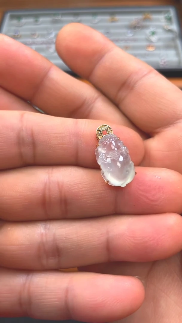 翡翠18K金镶嵌颈饰19号冰透貔貅吊坠/K
