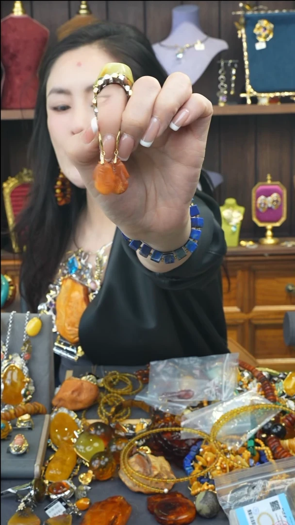 琥珀未镶嵌耳饰多样性发一