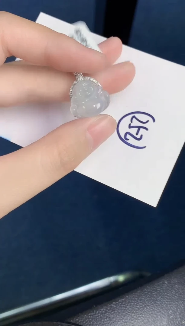 【闪购商品】翡翠颈饰18K金镶嵌000000000