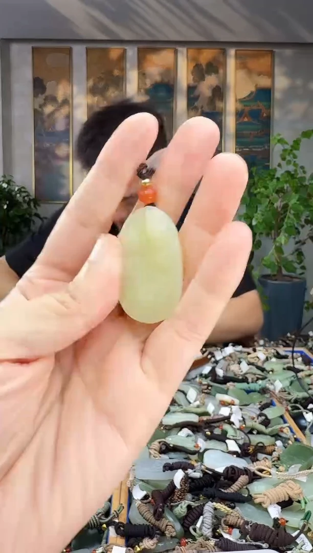 未镶嵌和田玉挂件拍一发一