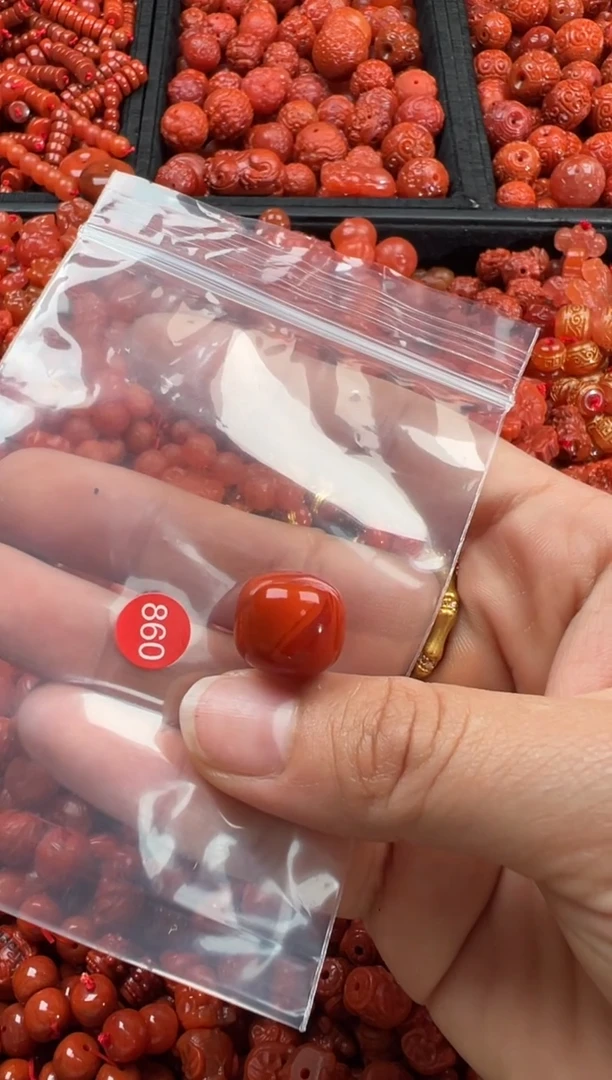 【闪购商品】南红玛瑙颈饰未镶嵌1