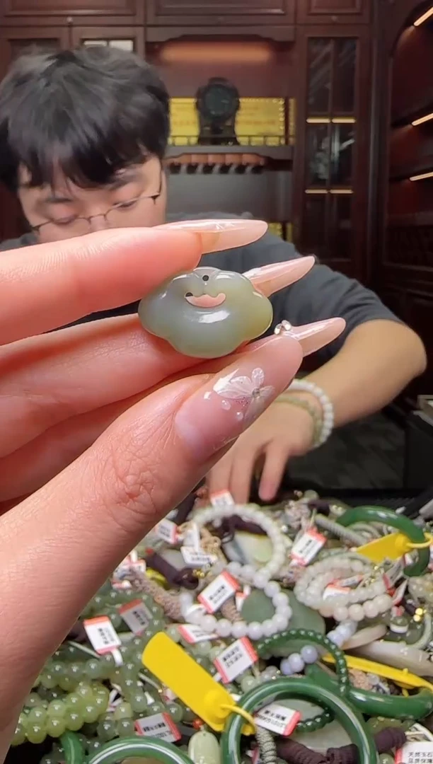 颈饰未镶嵌和田玉和田玉