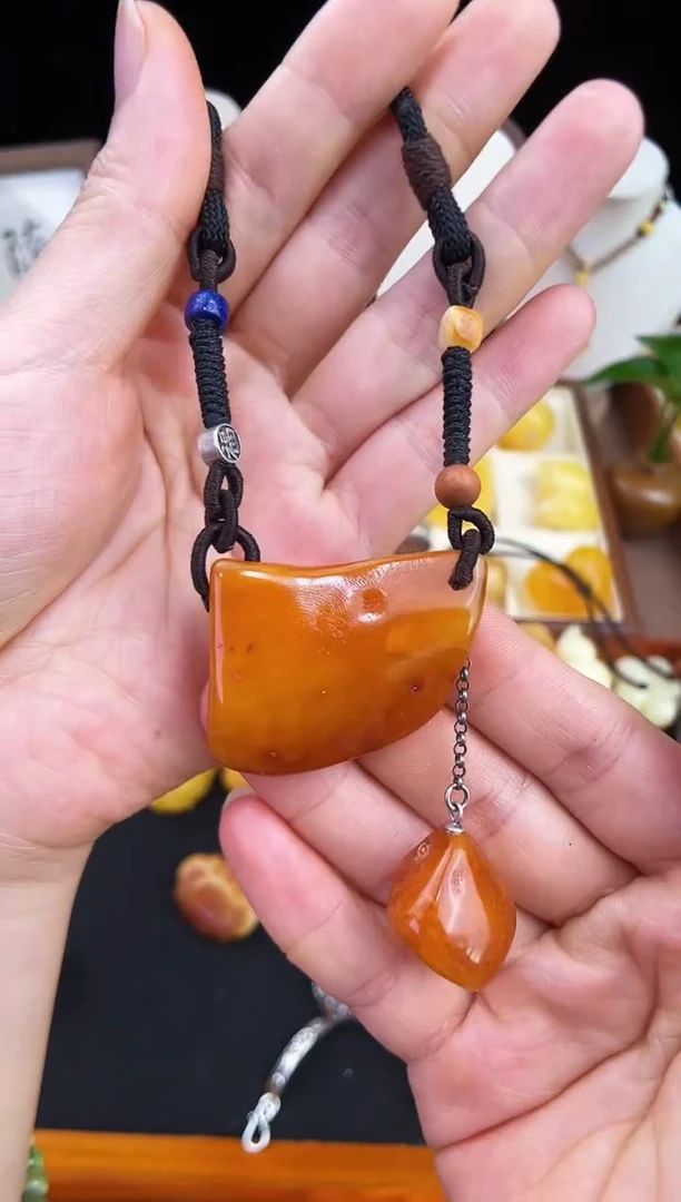 琥珀未镶嵌珠宝奇石柒月