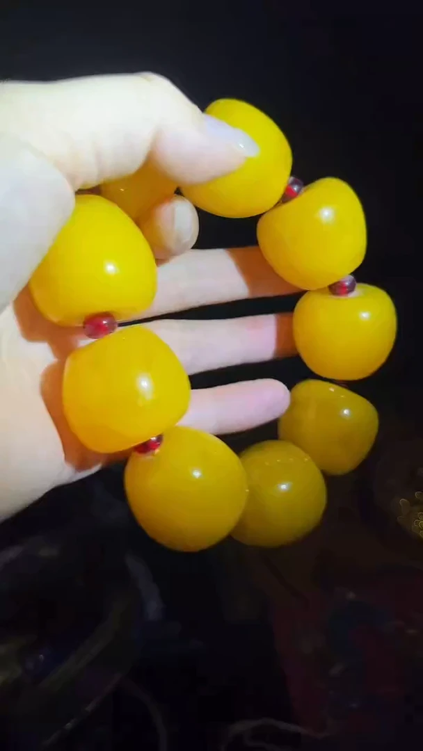 未镶嵌蜜蜡手链1条