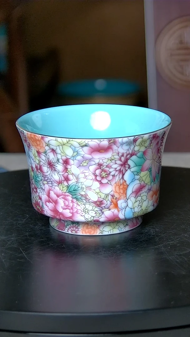 珐琅彩万花马蹄杯